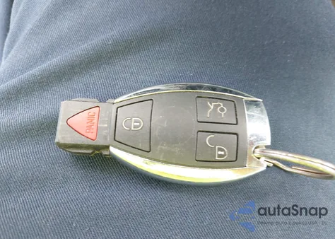 2006 Mercedes-Benz C 230 Sport z USA, uszkodzony, nr VIN WDBRF52H26F751918